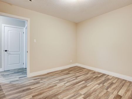 For Lease - 55 Silver Aspen Crescent Unit# #UPPER, Kitchener, Ontario - Photo 4