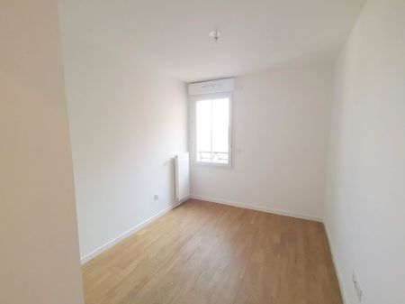 Location Appartement 5 pièces 115m² - Photo 2