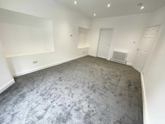 Price £875 pcm - Available Now - Unfurnished - Photo 1