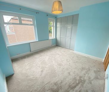 A 2 Bedroom Terraced - Photo 3