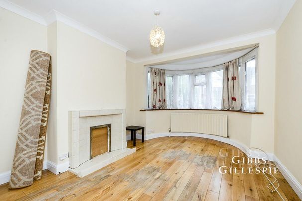 Semi detached house to rent - Photo 1