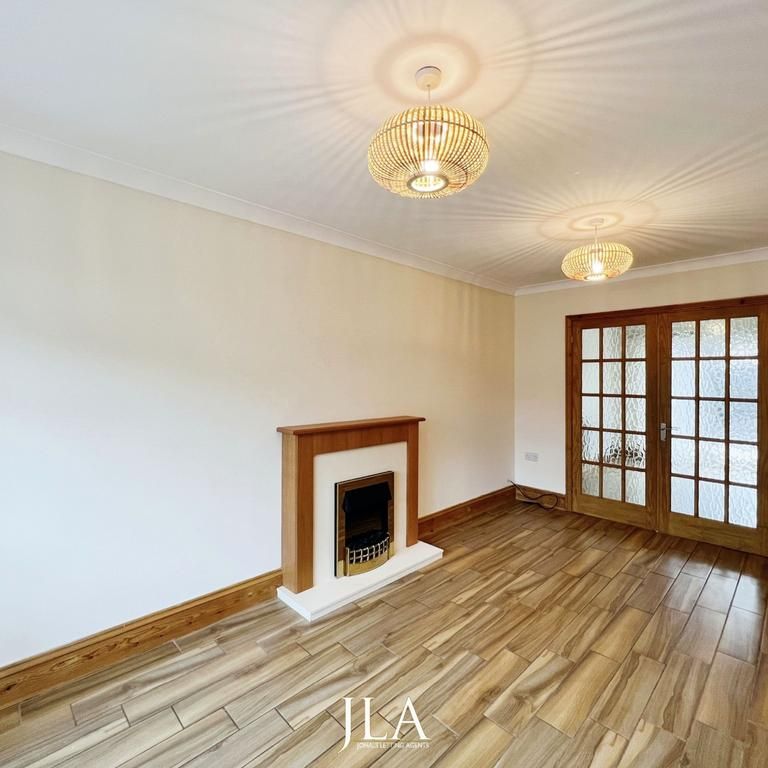 2 bedroom detached house to rent - Photo 1