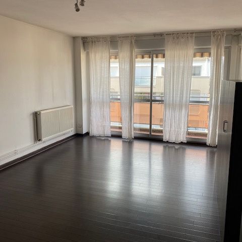 Location Appartement 3 pièces 79m² BORDEAUX 33800 - Photo 1