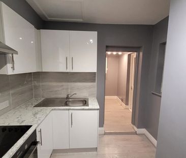 2 Bed Flat, Bell Lane, NW4 - Photo 5