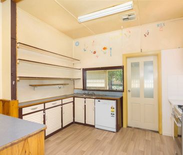 LOCATION IS THE KEY! - Photo 2