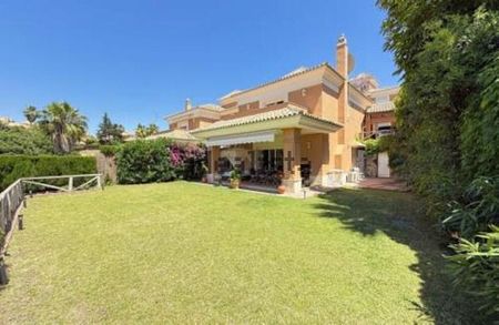 Alquiler de chalet pareado en Calle Sand - Photo 5