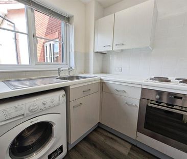 1 bedroom flat to rent - Photo 6