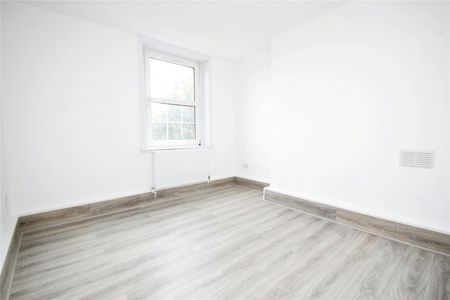 3 bedroom apartment to rent - Photo 5