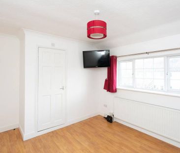 2 bedroom maisonette to rent - Photo 5