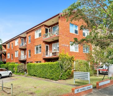 Apartment in Sought-After Coastal Location - Photo 2