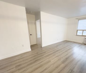 For Lease - 896 Eglinton Avenue Unit# 214, Toronto, Ontario - Photo 1