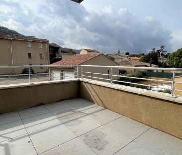 Appartement à louer 3 pièces 62.1m² - Photo 2