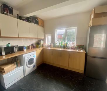 5 bedroom house to rent - Photo 2