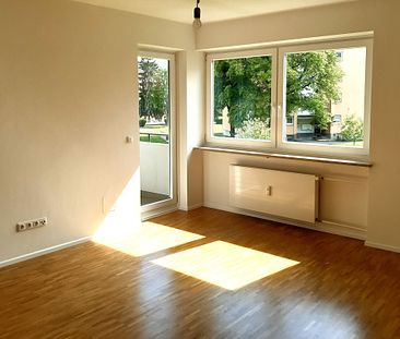 Modernisierte 2 1/2-Zimmerwohnung mit Balkon Augsburg Hochzoll-Nord zu vermieten - Foto 1