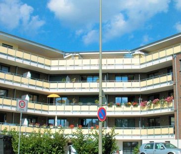 3 Zimmer-Wohnung mit Balkon, Einbauküche und Stellplatz - Foto 1