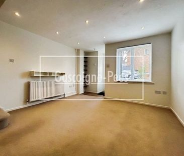 The Orchard, Lightwater, Surrey, GU18 - Photo 1