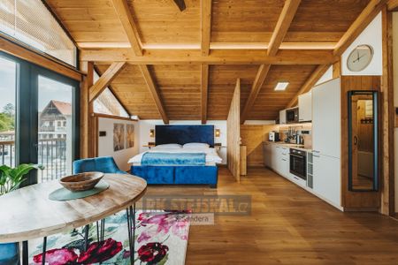 Pronájem bytu 1+kk a garsoniéry 42 m², Frymburk - Photo 2