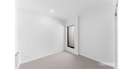 Brand New Family Home Ready To Occupy - Photo 3