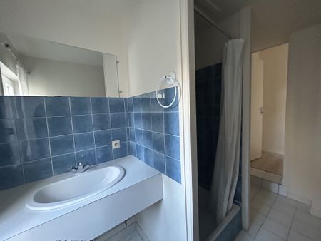 Location Appartement 4 pièces 75m² TROYES 10000 - Photo 5