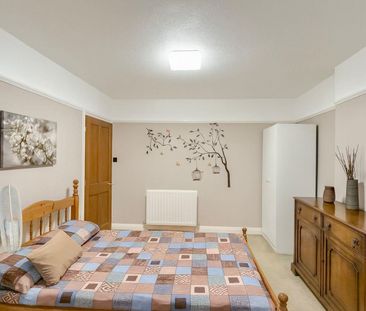 4 bedroom House To Let Total Size: 1238 SQ FT - Photo 6