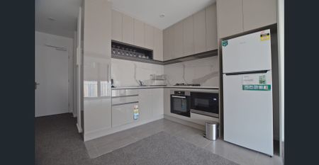 FURNISHED - Luxurious apartment in Melbourne Grand Building - Photo 2