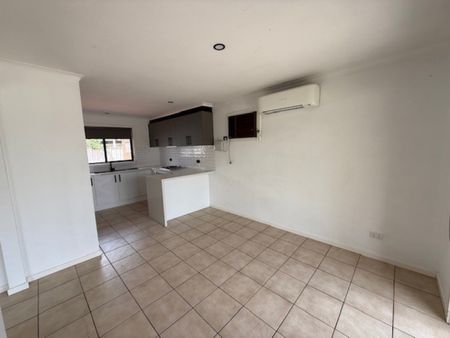 RENOVATED TWO BEDROOM UNIT! - Photo 4