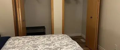 furnished main level bright bedroom | Calgary - Photo 1