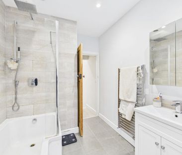 3 bedroom terraced house to rent - Photo 1