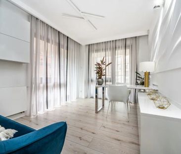 PORT PRASKI 3 pokoje, taras 40m2 – zdjęcie 2