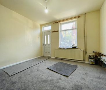 2 Bed House - Photo 2