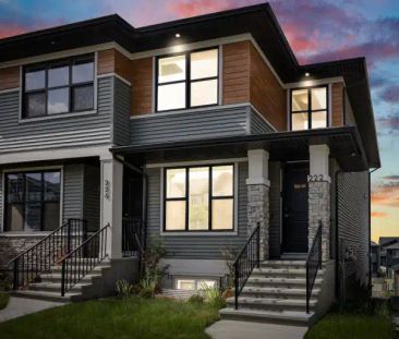 Brand New 3-Bed, 2.5-Bath LUXURY Main/Upper Suite - Glacier Ridge N... - Photo 1