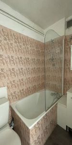 Location Appartement 2 pièces 38m² BOIS GUILLAUME 76230 - Photo 4