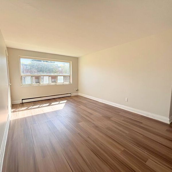 $1,850 / 2 br / 1 ba / 700 sqft 280 Lorne Ave - Photo 1