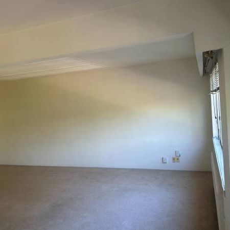 SPACIOUS 2 BDR APT NEAR TRANSIT & SHOPS - Photo 1