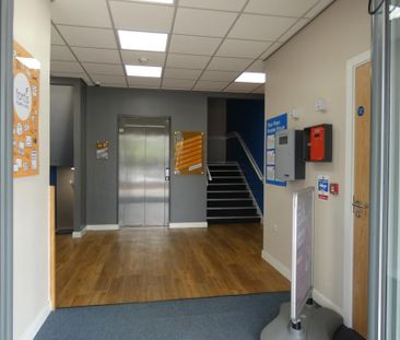 Studio to rent - Photo 5