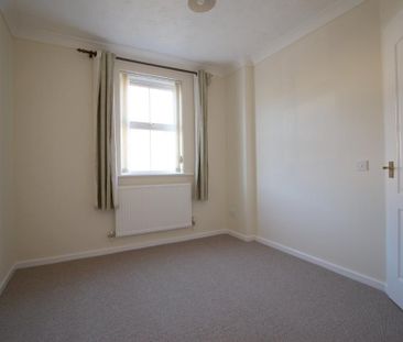 3 bedroom detached house to rent - Photo 2