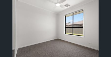Brand New Spacious Home - Photo 4