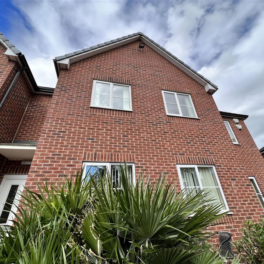 Majestic Court, Darton, S75, Barnsley - Photo 1