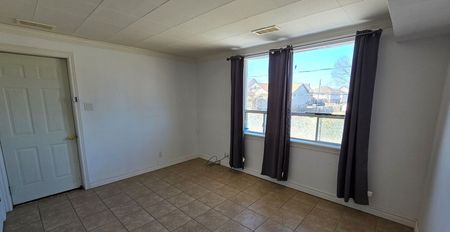 For Lease - 41 Essa Road Unit# 2, New Tecumseth, Ontario - Photo 4