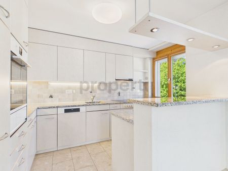Neu renovierte 4.5-Zimmer-Elegantwohnung mit eigenem Parkplatz, Bubendorf - Photo 4