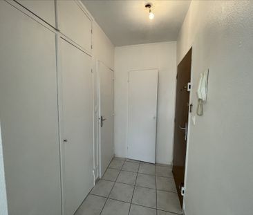 Location Appartement 2 pièces 50m² - Photo 3