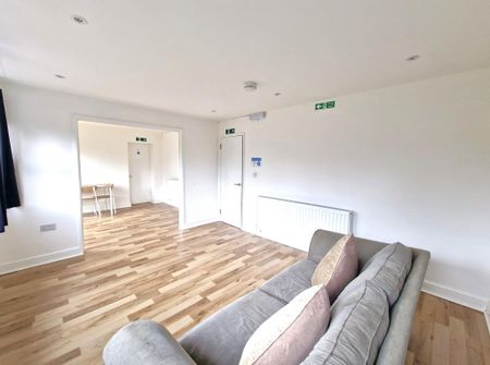 House share to rent - Photo 5
