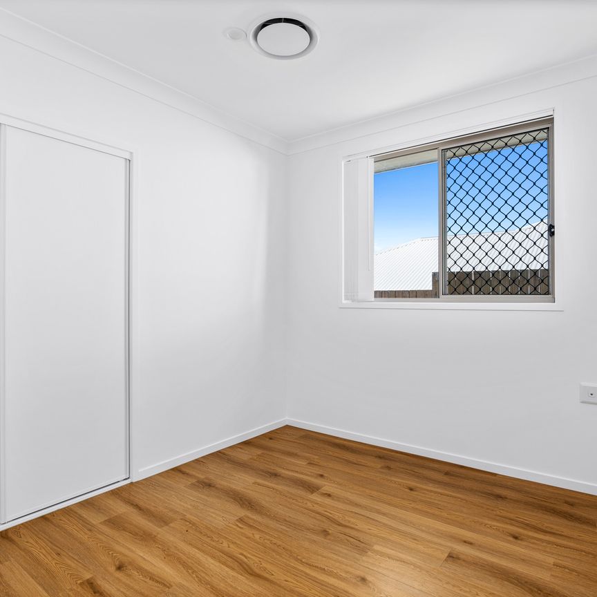 1/17 Maher Place,GLENEAGLE - Photo 1