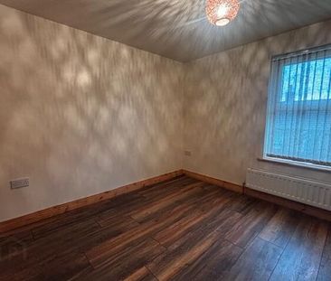6 Dominican Court, Newry, BT35 8BE - Photo 4