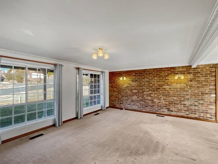 13 Yamba Crescent, Cooma - Photo 3