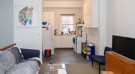 Two Bedroom Apartment for Rent in 2026 - Photo 4