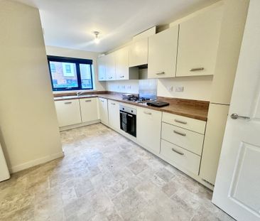 Woodfield Way, Doncaster, Balby - Photo 3