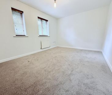 4 bedroom detached house to rent - Photo 3