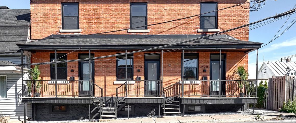 À louer / Maison à étages - Photo 1