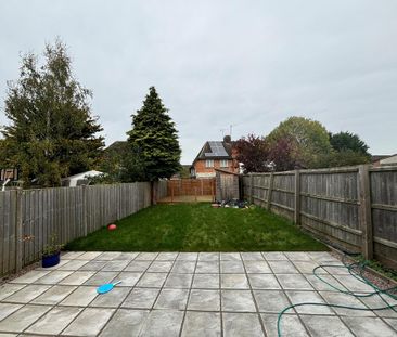 3 bedroom semi-detached house to rent - Photo 3